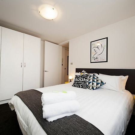Position Perfect Carlton Apartment Мелбърн Екстериор снимка