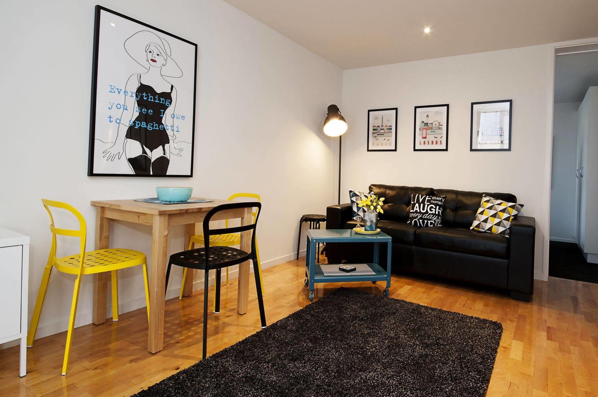 Position Perfect Carlton Apartment Мелбърн Екстериор снимка