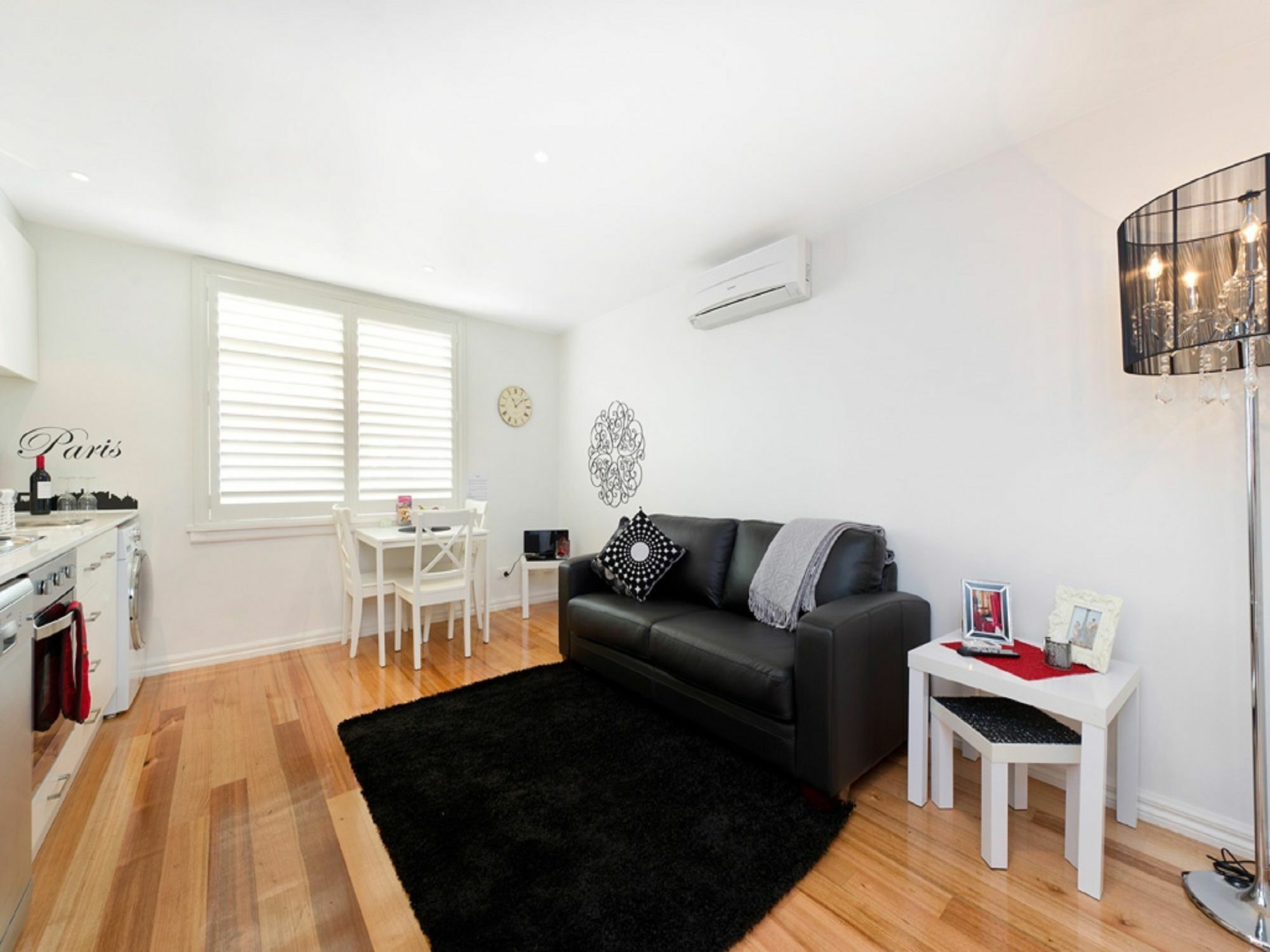 Position Perfect Carlton Apartment Мелбърн Екстериор снимка