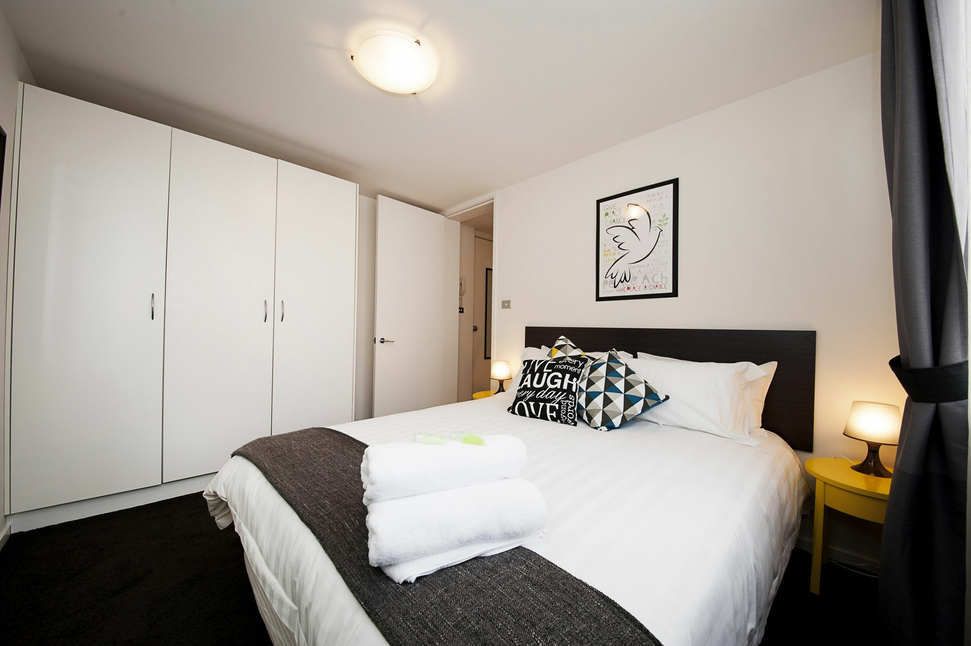 Position Perfect Carlton Apartment Мелбърн Екстериор снимка