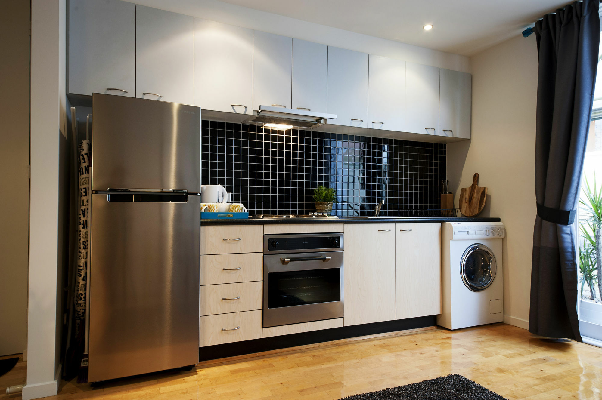 Position Perfect Carlton Apartment Мелбърн Екстериор снимка